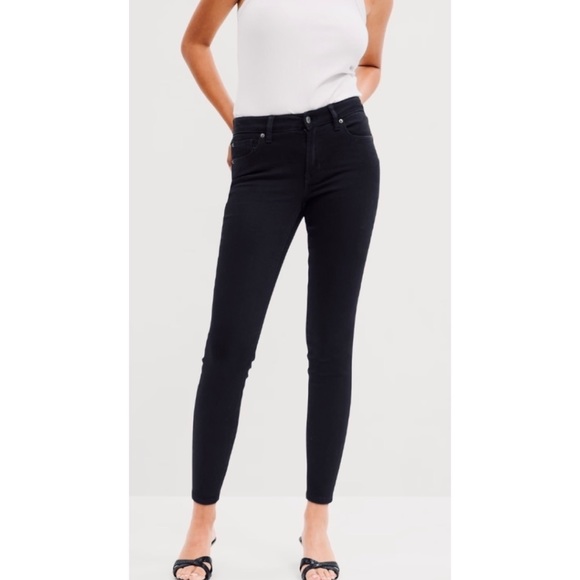 GAP Denim - GAP • 1969 Classic Black True Skinny Jeans, 29S